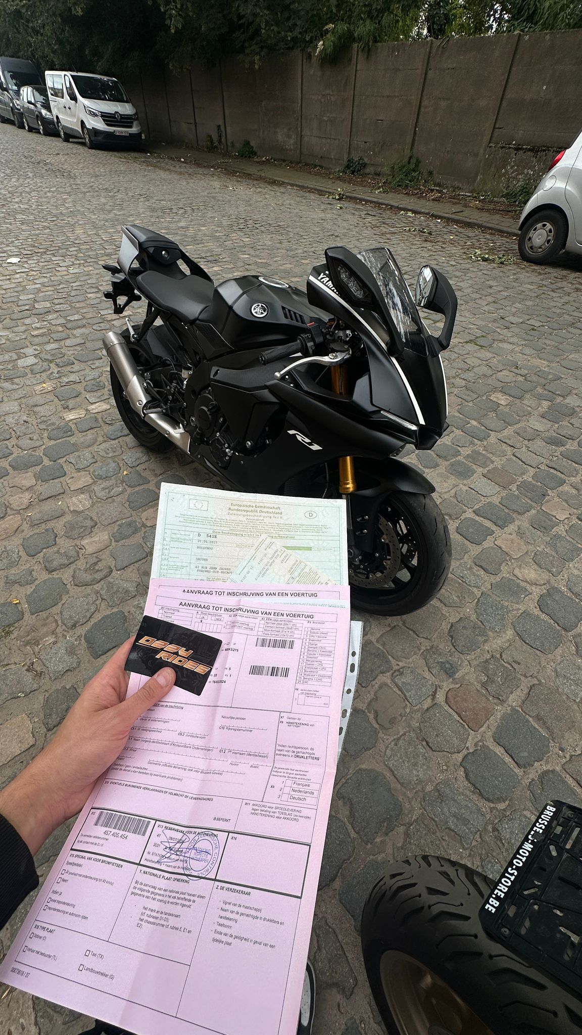YAMAHA R1 KEURING